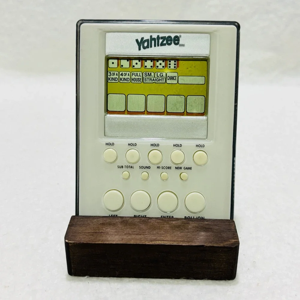 Hasbro Yahtzee Electronic Handheld Game 2007 LCD Portable Digital Dice Game